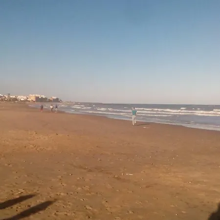 Familiar En Un Atico Con Gran Terraza Y,cocina ,en La Playa Séjour chez l'habitant