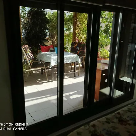 Familiar En Un Atico Con Gran Terraza Y,cocina ,en La Playa Homestay *